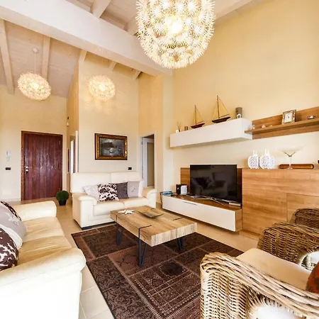 Bini Sole - De Lujo Con Piscina En Menorca Villa Binibeca