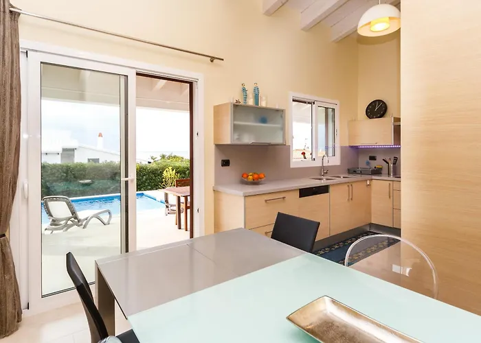 Villa Bini Sole - De Lujo Con Piscina En Menorca Binibeca